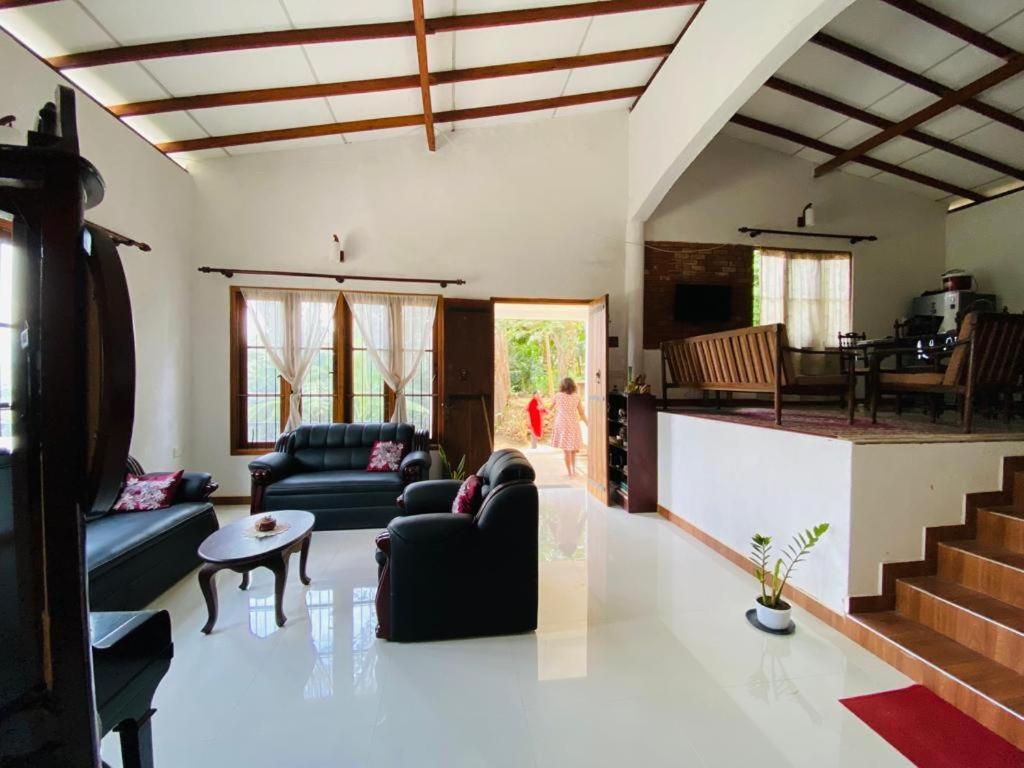 Pearl'S Homestay Matale Exterior foto